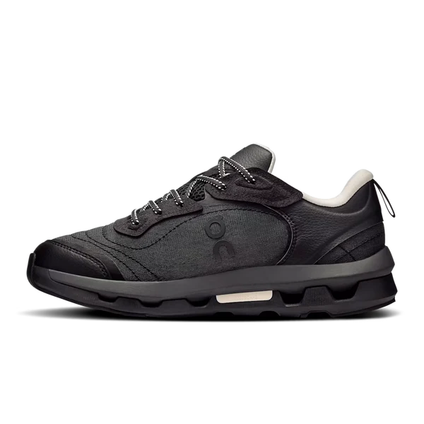 Auf dem Wolkenzonenmond