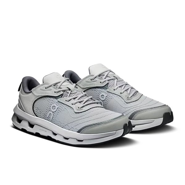 Auf dem Wolkenzonenmond