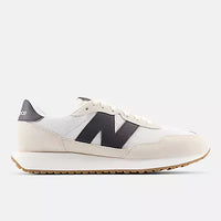 New Balance 237 - Meersalz mit schwarzem Zement / 3.5
